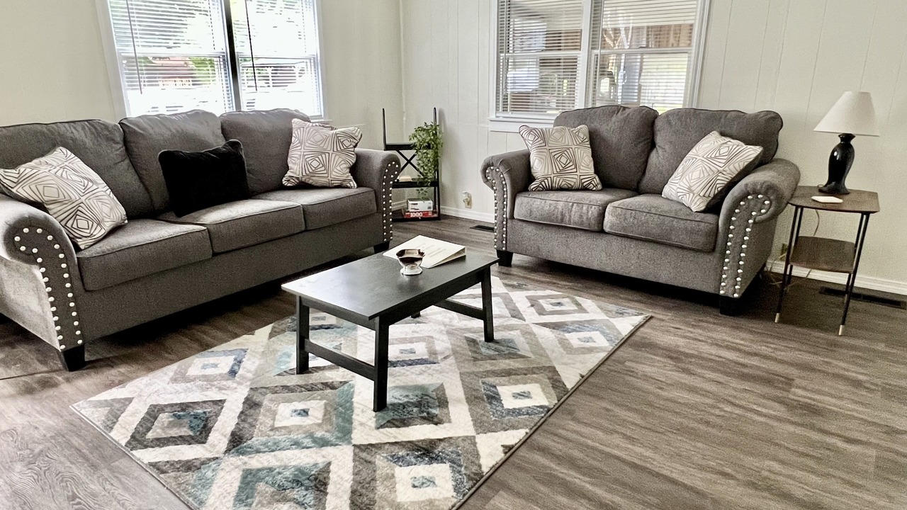 Photo of Livingroom in Warren