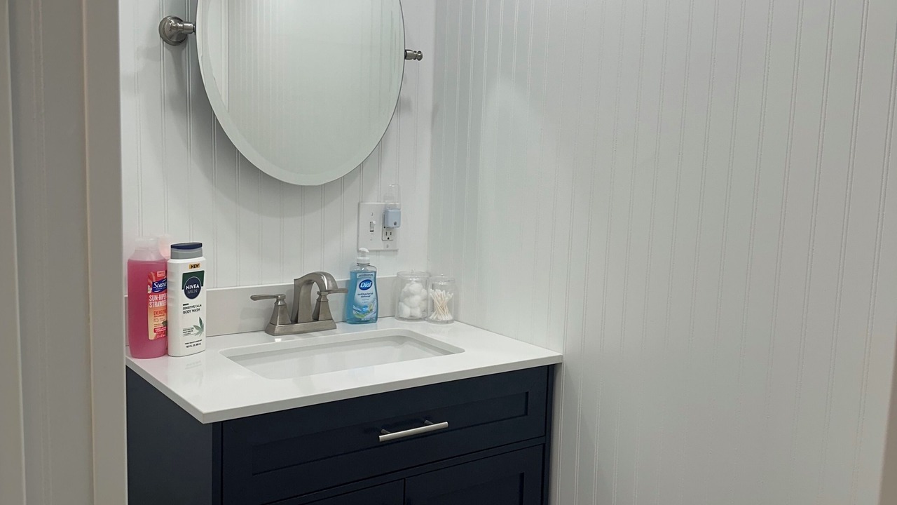 Photo of Bathroom in Warren