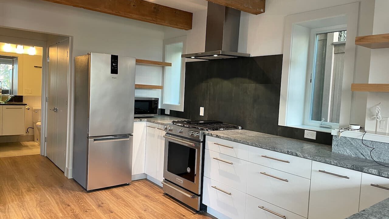 Photo of Kitchen in Northeast Bellevue