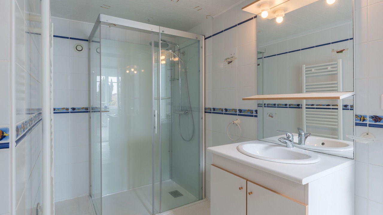 Photo of Bathroom in Saint-Hilaire-de-Chaleons