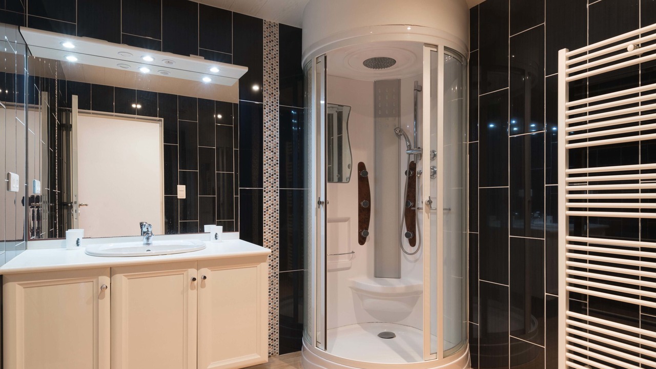 Photo of Bathroom in Saint-Hilaire-de-Chaleons