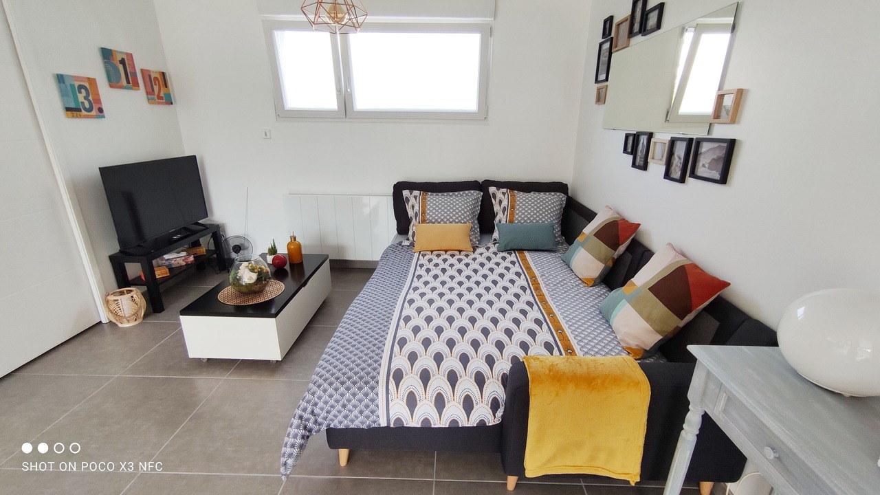 Photo of Bedroom in Hinges