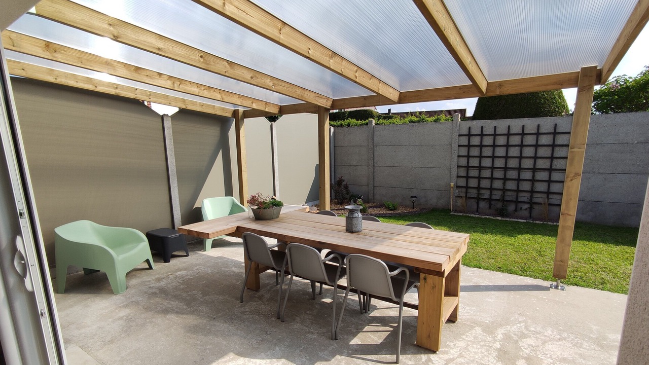 Photo of Outdoor in Hinges
