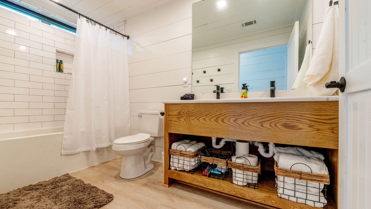 Photo of Bathroom in Drasco