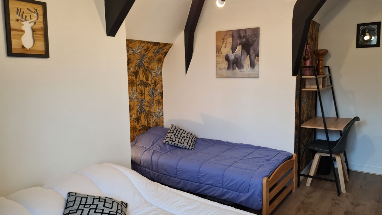Photo of Bedroom in Pontorson