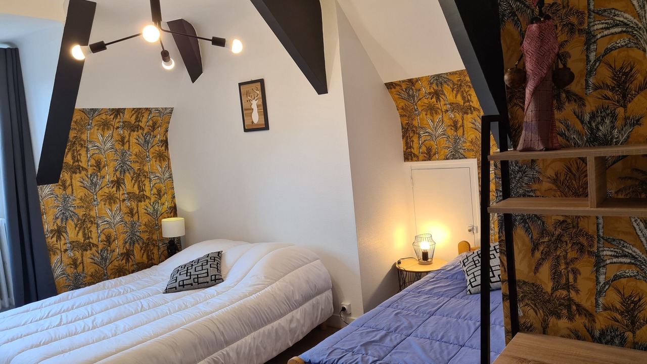 Photo of Bedroom in Pontorson