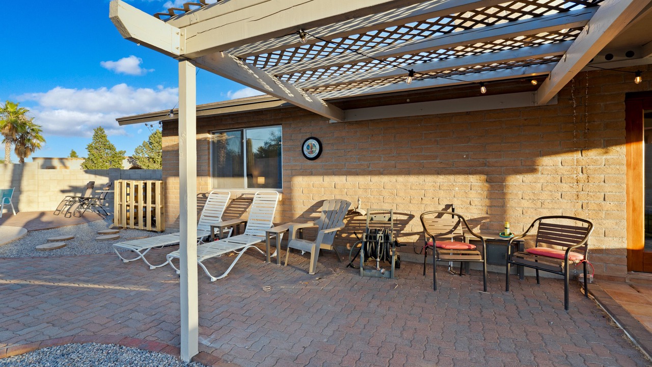 Photo of Outdoor in Metropolitan