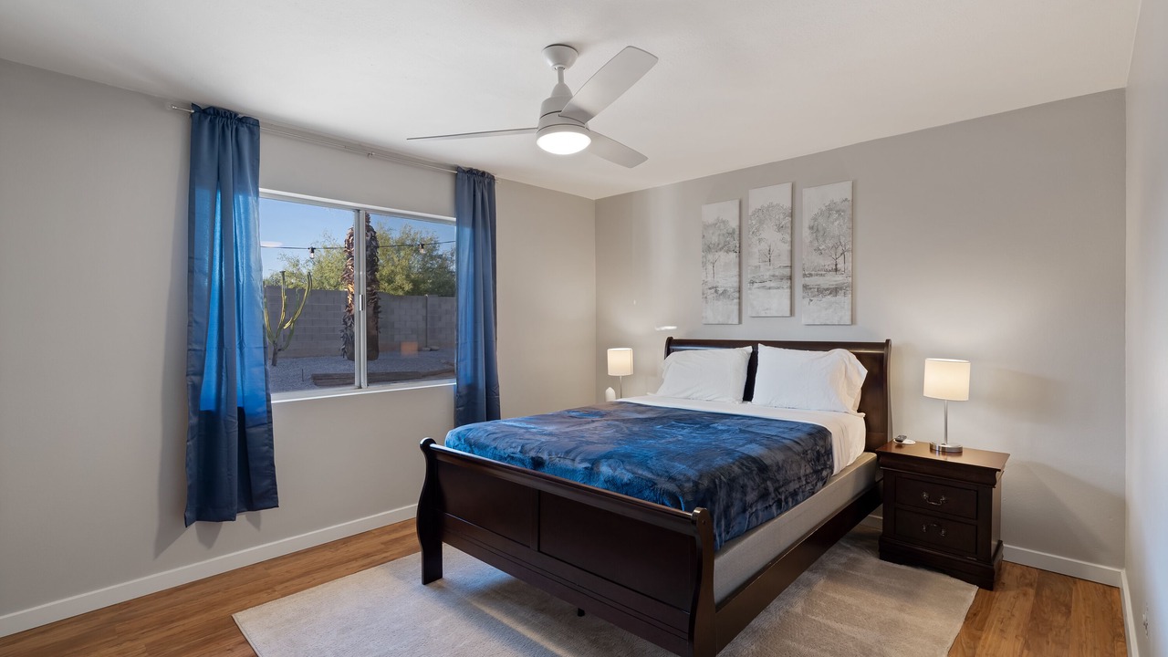 Photo of Bedroom in Metropolitan