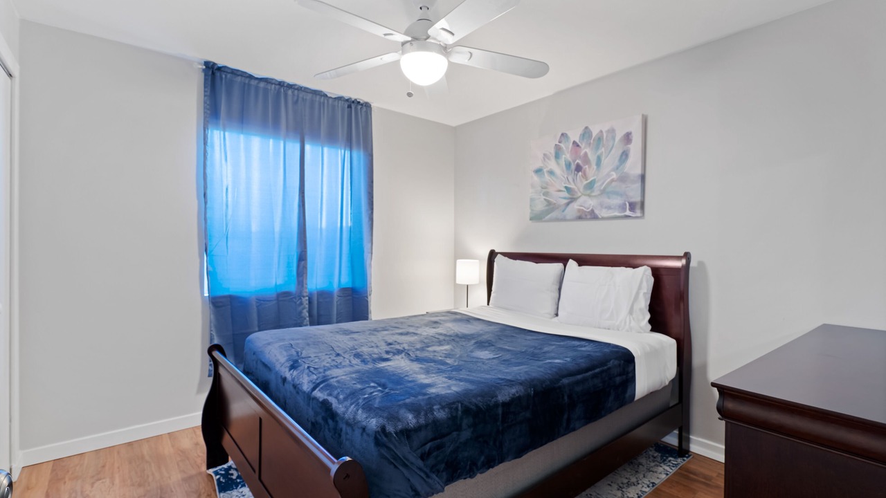 Photo of Bedroom in Metropolitan