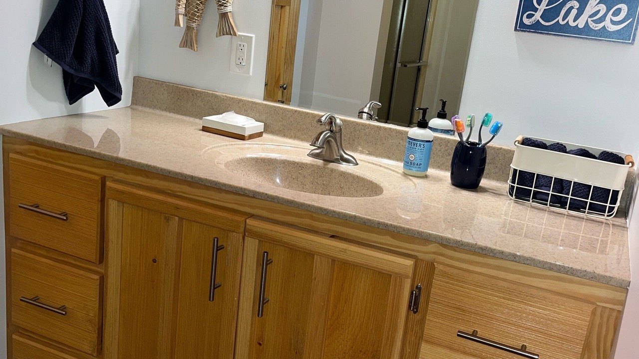 Photo of Bathroom in Hunt