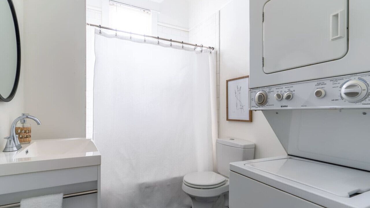 Photo of Bathroom in Minor