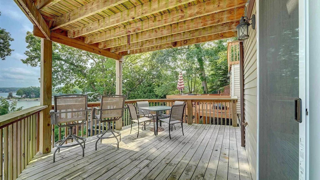 Photo of Outdoor in Lake James