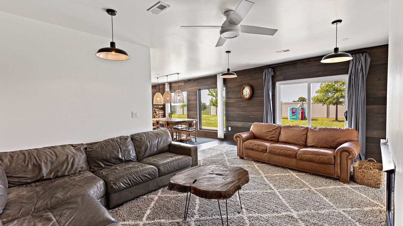 Photo of Livingroom in Reno County