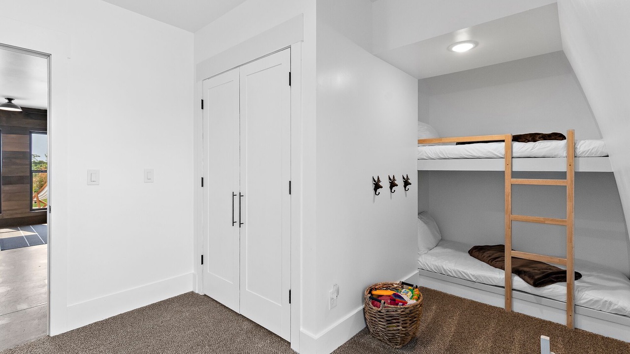 Photo of Bedroom in Reno County