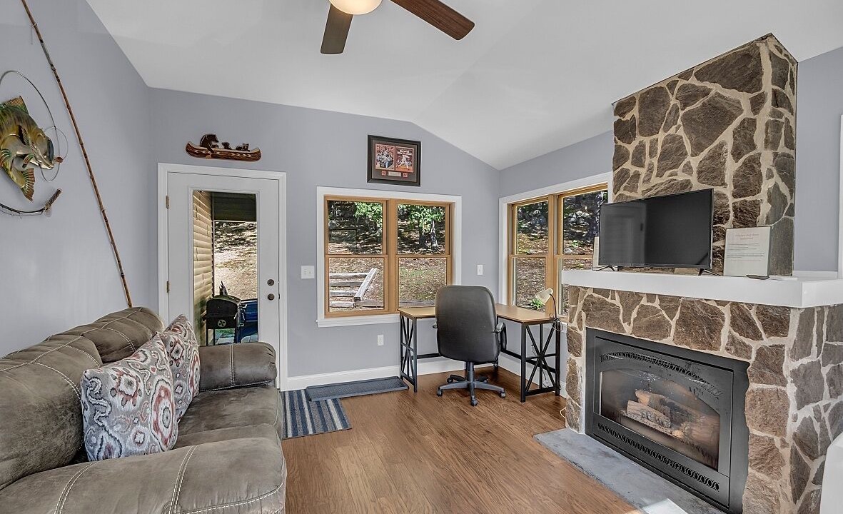 Photo of Livingroom in Hartford