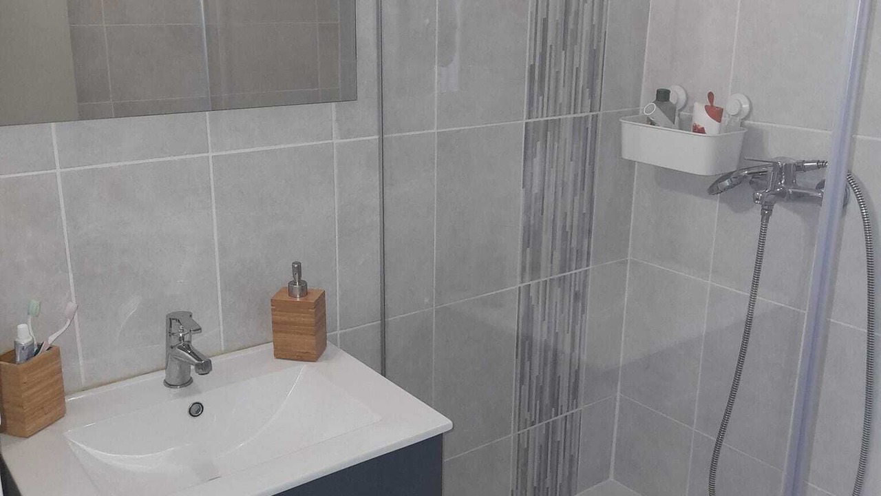 Photo of Bathroom in Saurat