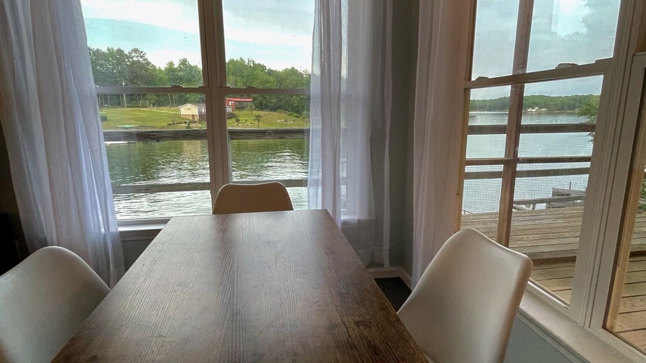 Photo of Others in Lake Secession