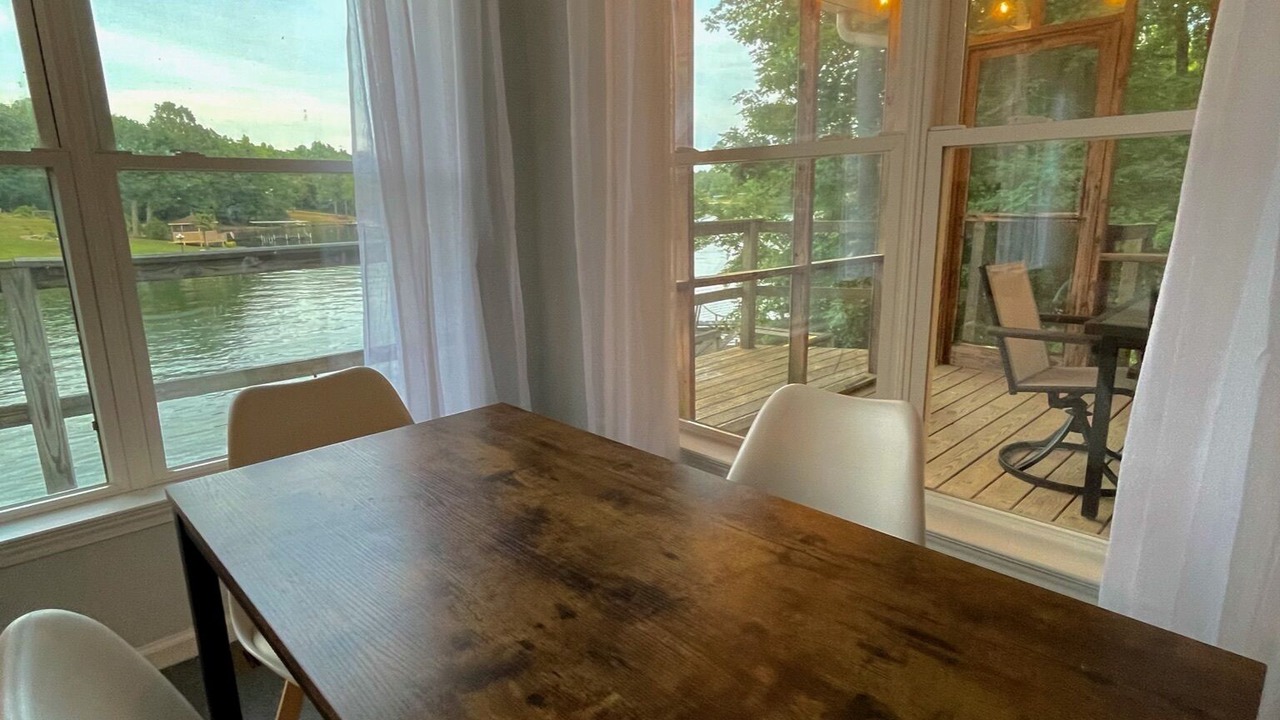 Photo of Others in Lake Secession