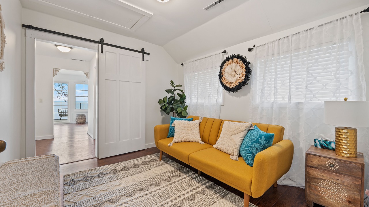 Photo of Livingroom in Crystal Beach