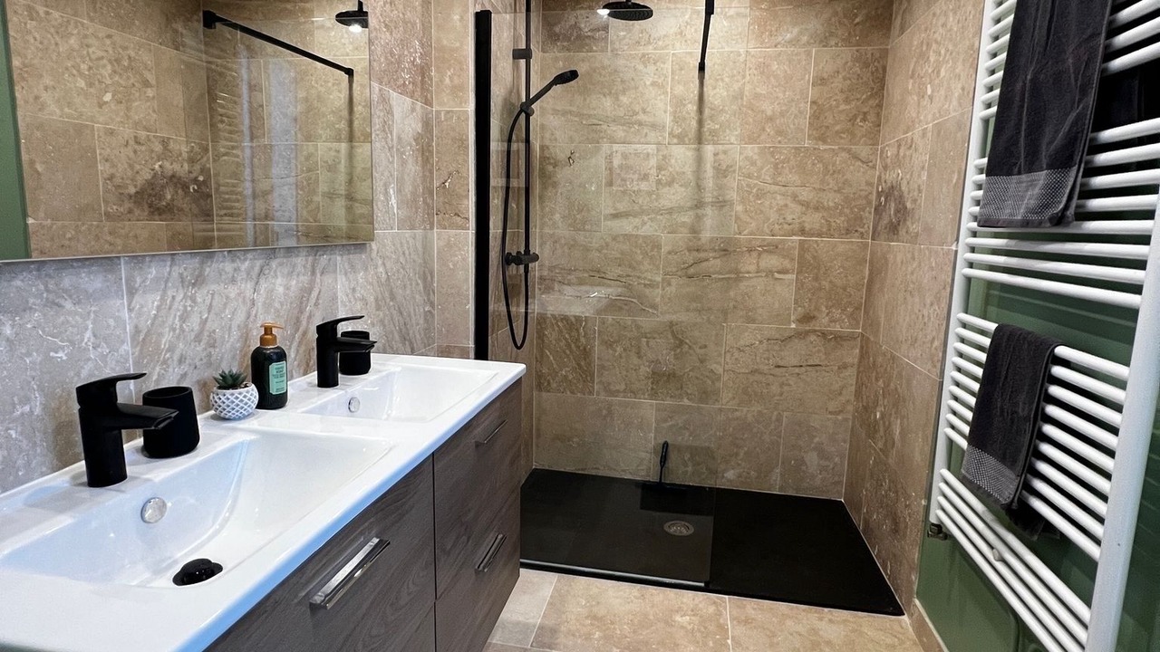 Photo of Bathroom in Bayeux