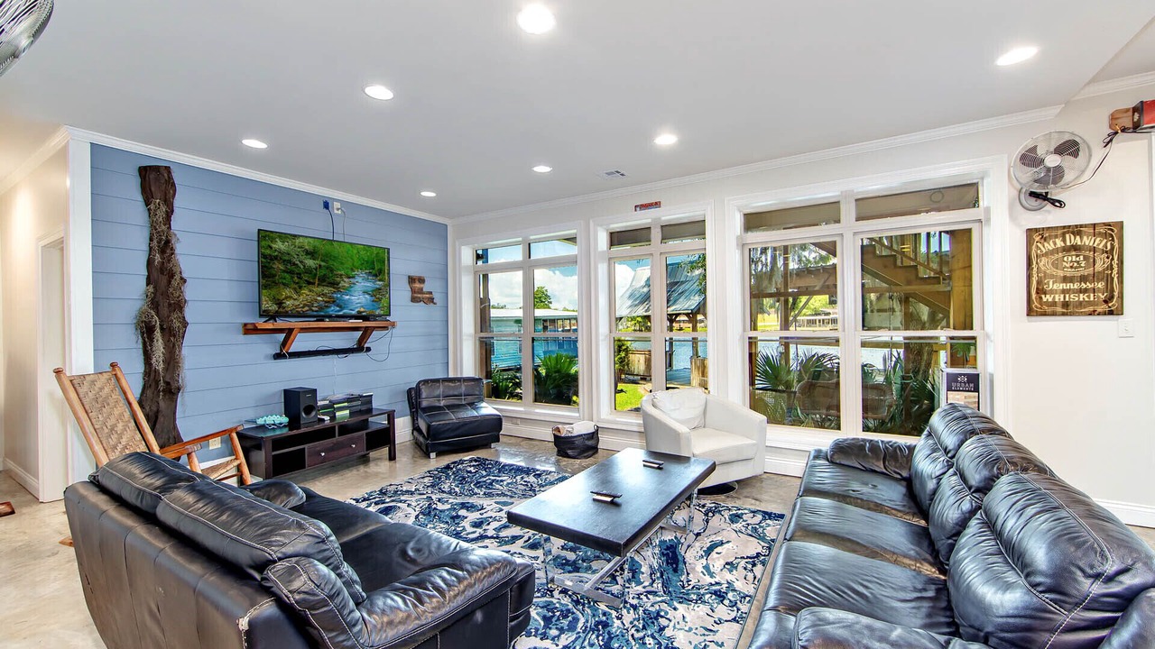 Photo of Livingroom in Pierre Part