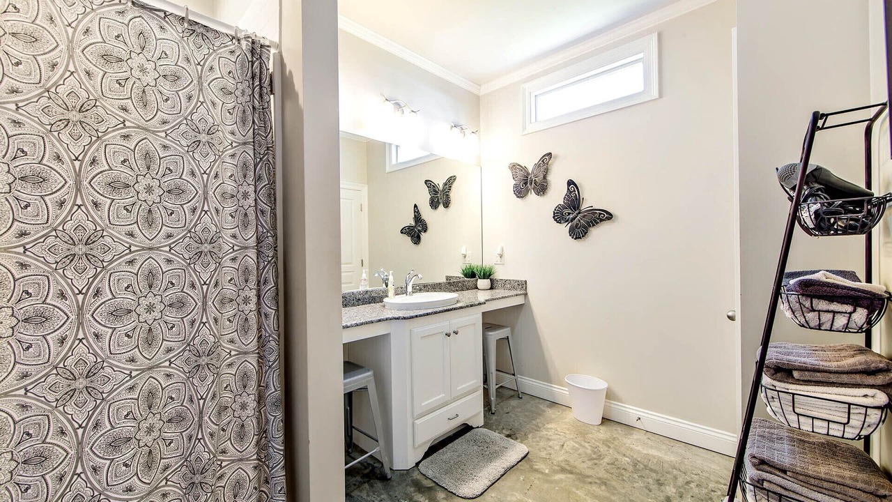 Photo of Bathroom in Pierre Part