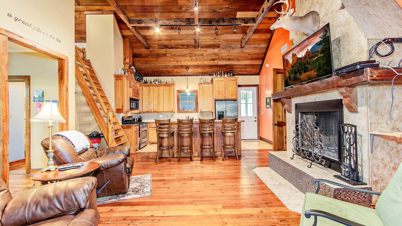 Photo of Livingroom in Pierre Part