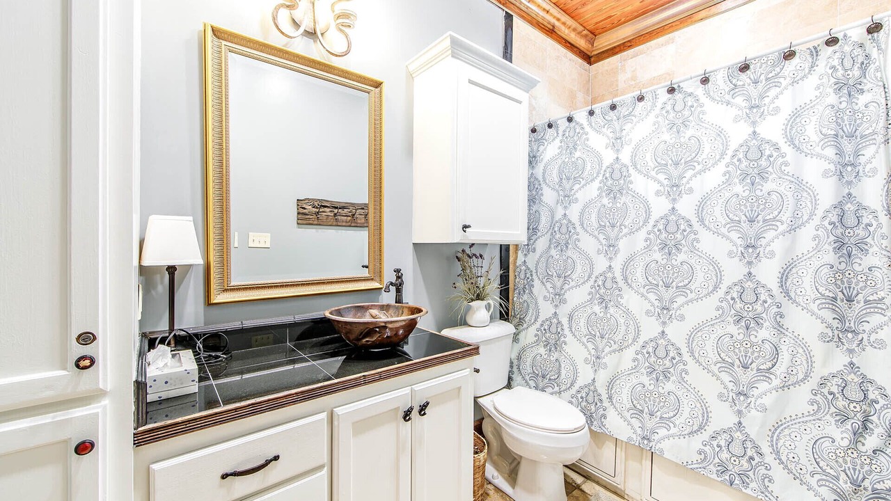 Photo of Bathroom in Pierre Part