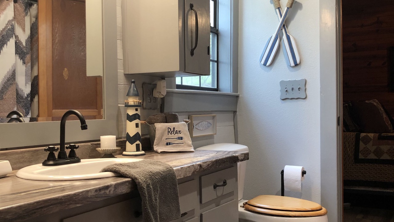 Photo of Bathroom in Dogwood