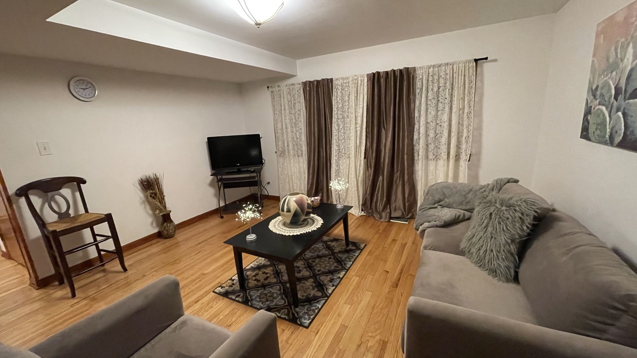 Photo of Livingroom in Budlong Woods