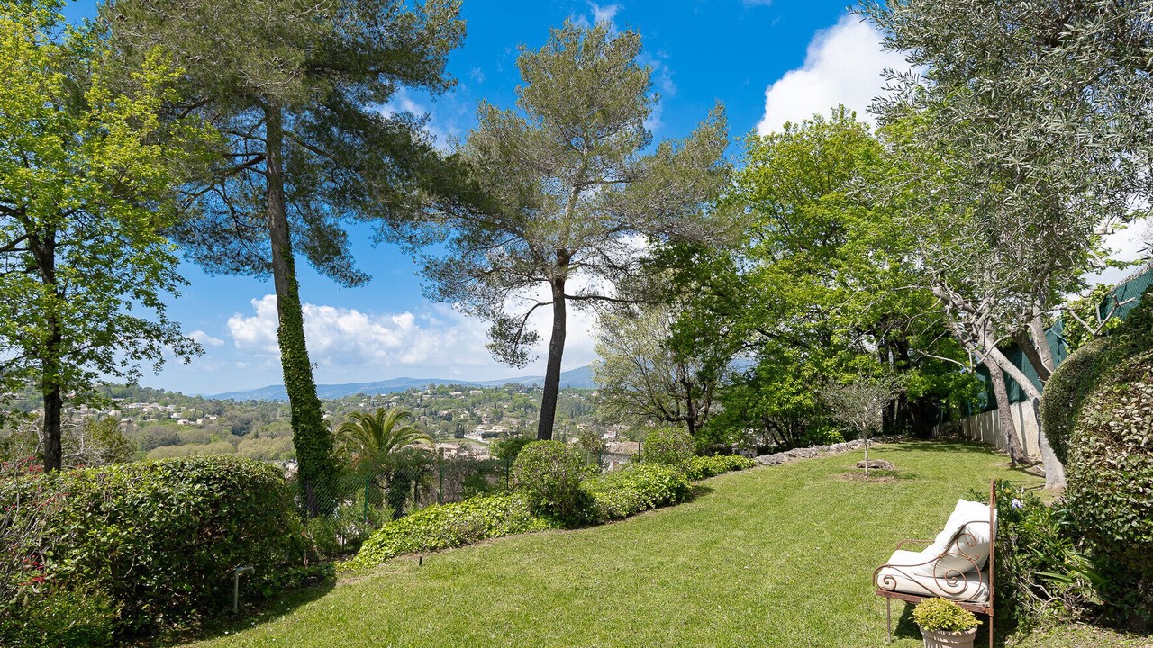 Photo of Others in Valbonne