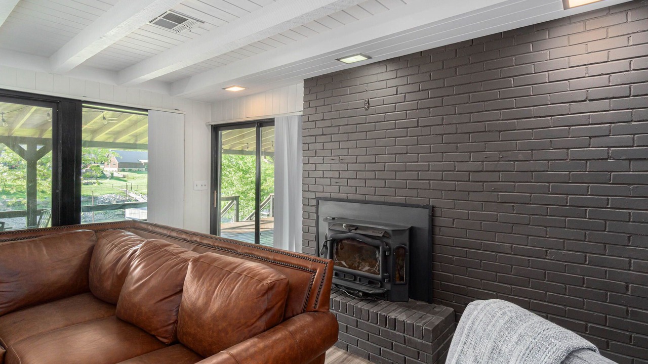 Photo of Livingroom in Mead