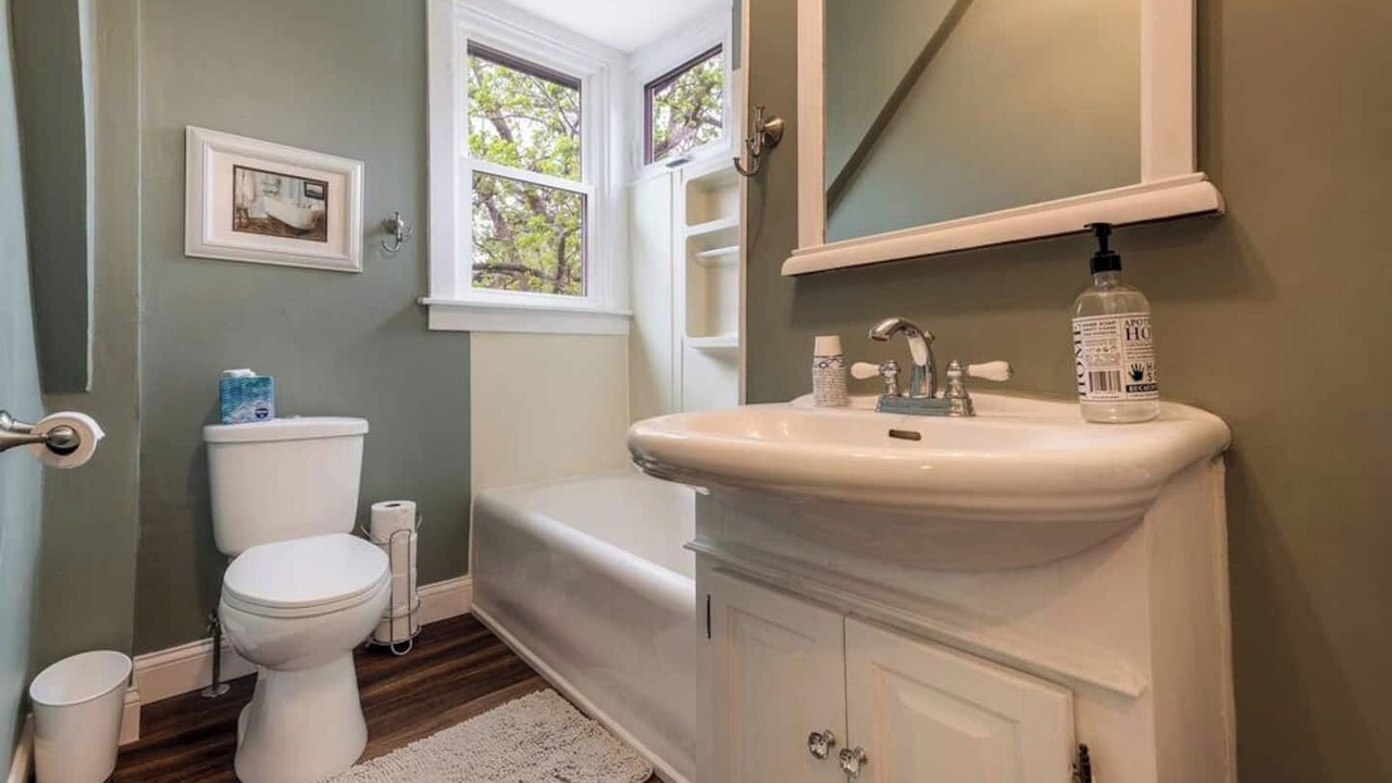 Photo of Bathroom in Elkhorn