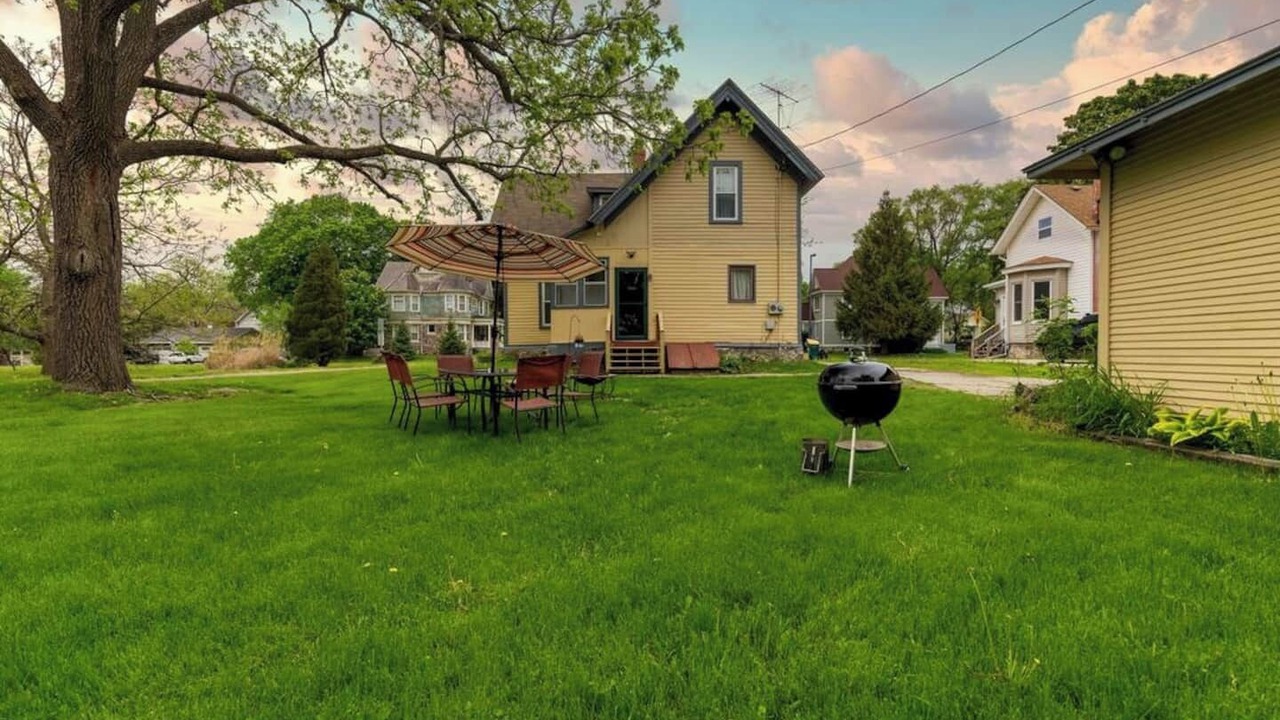 Photo of Outdoor in Elkhorn