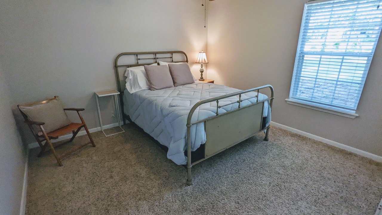 Photo of Bedroom in Holly Lake Ranch