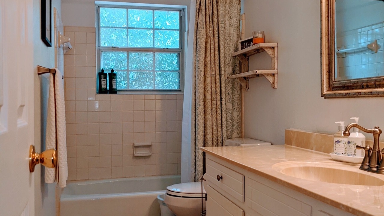 Photo of Bathroom in Holly Lake Ranch