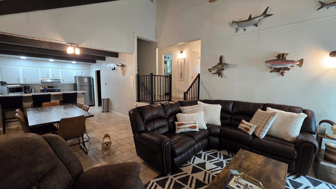 Photo of Livingroom in Navajo Dam
