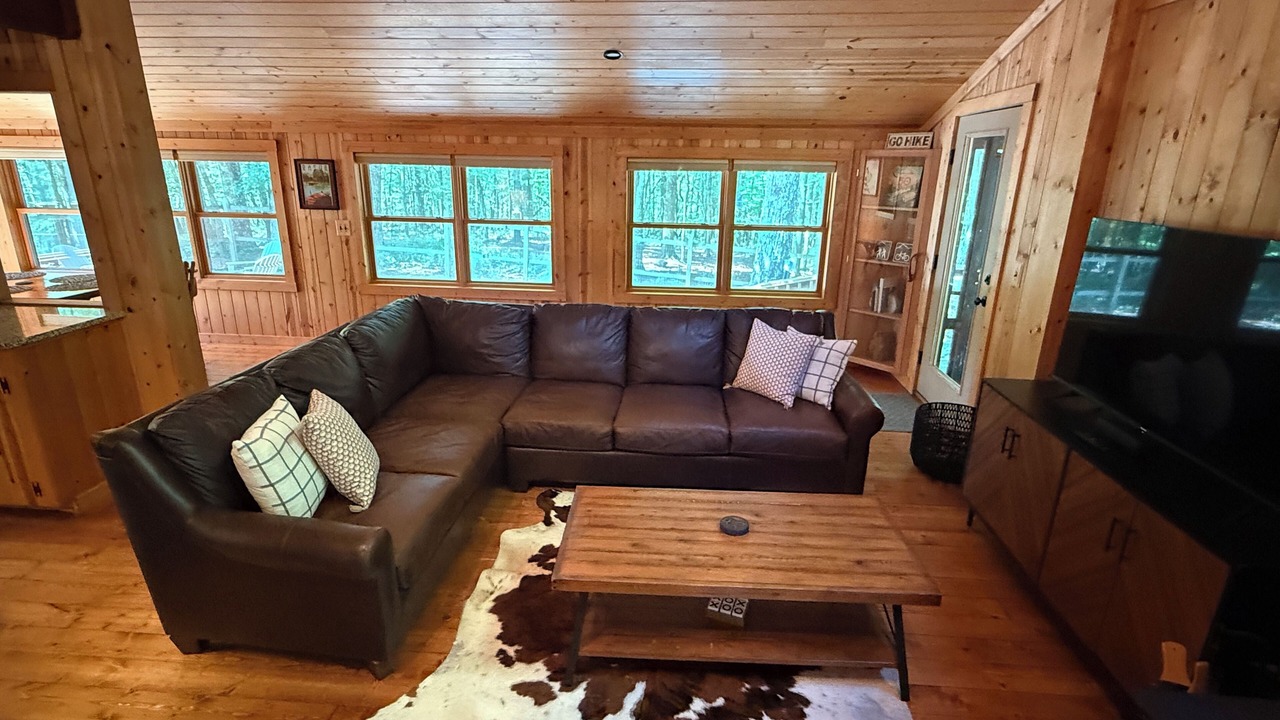 Photo of Livingroom in Lakemont