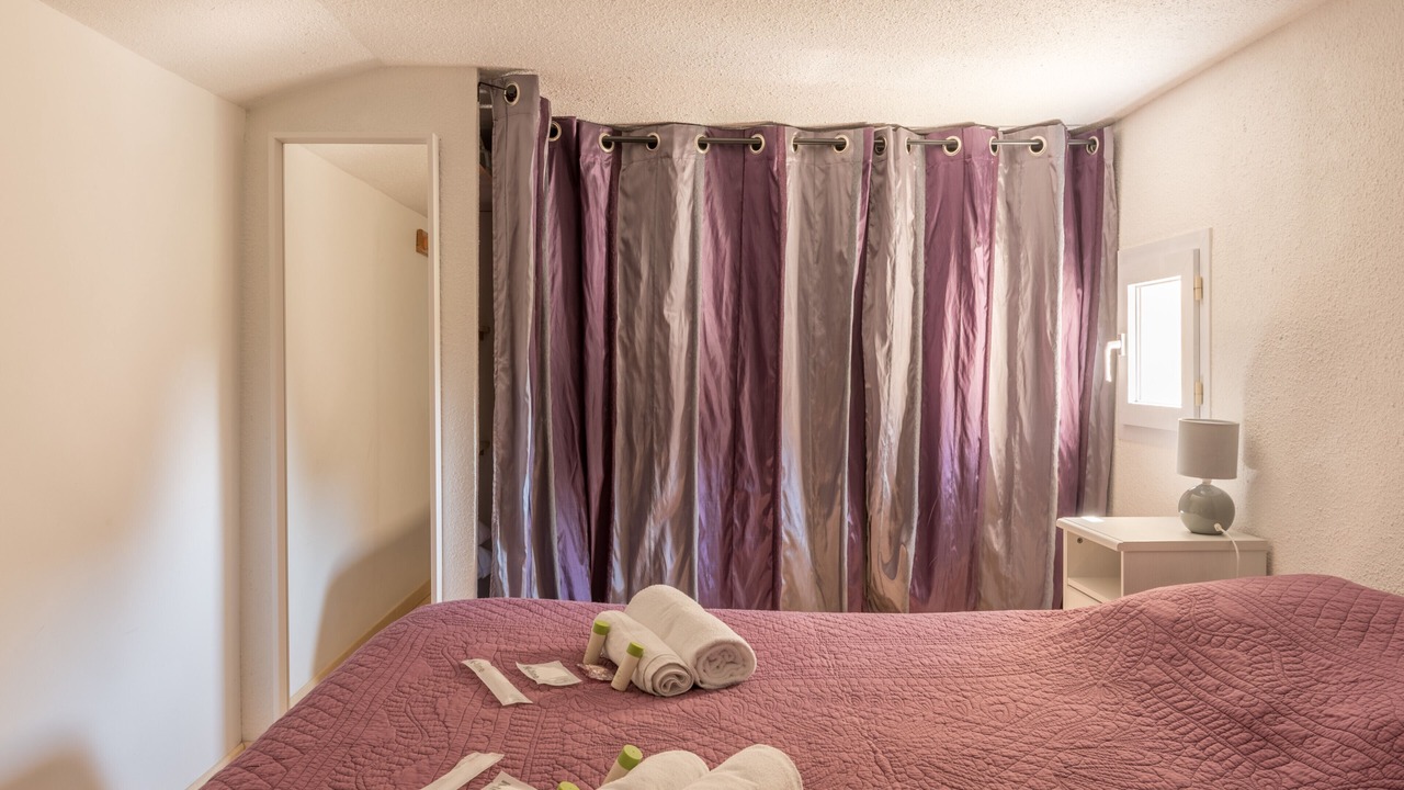 Photo of Bedroom in La Rogere
