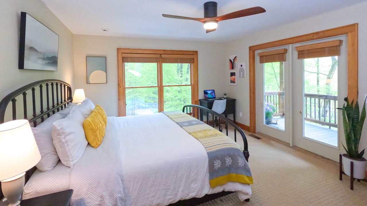 Photo of Bedroom in Dillard