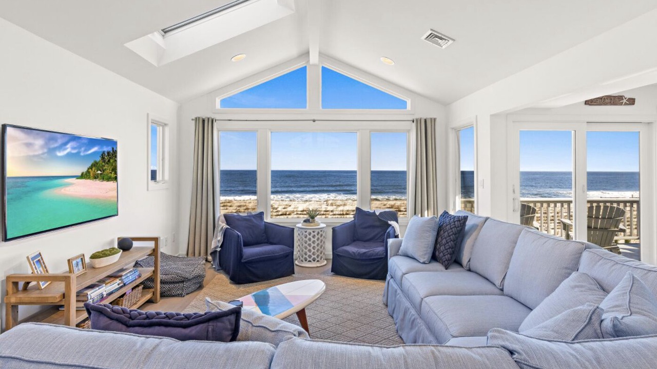 Photo of Livingroom in Harvey Cedars