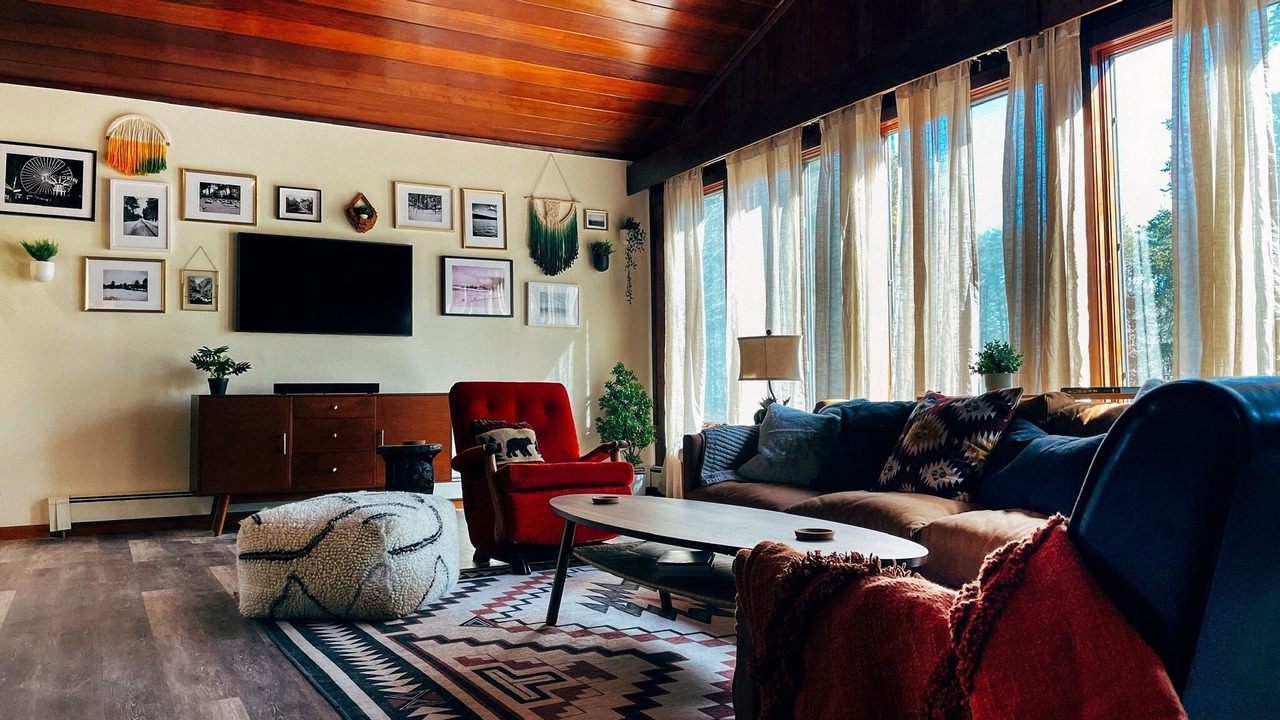 Photo of Livingroom in Hurley