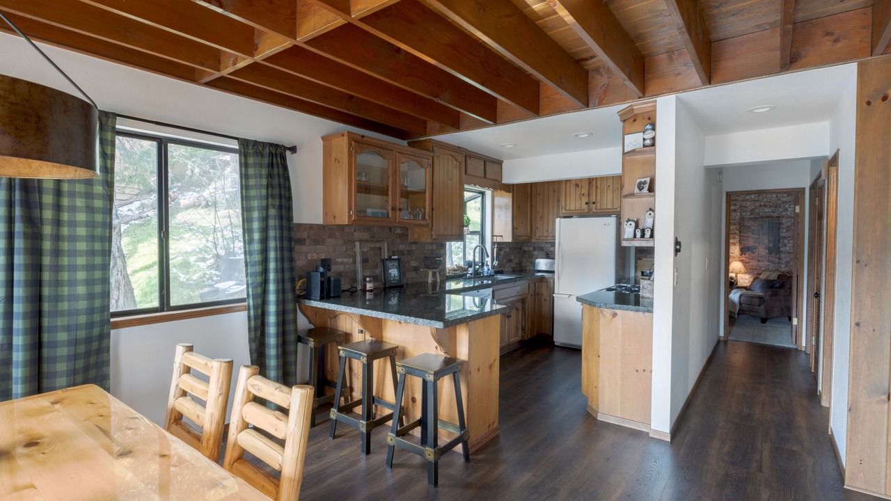 Photo of Kitchen in Crestline