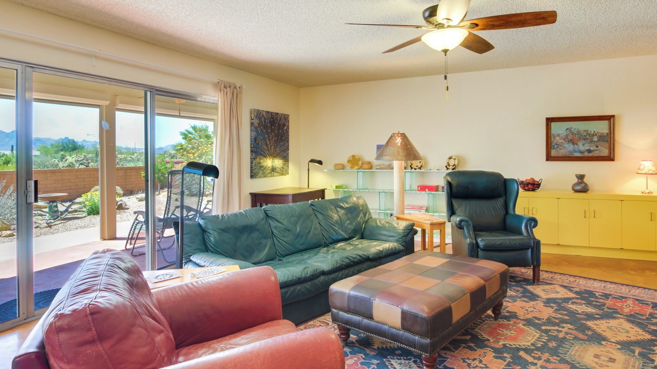 Photo of Livingroom in Green Valley