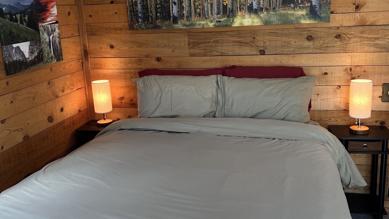 Photo of Bedroom in Indian Mountain
