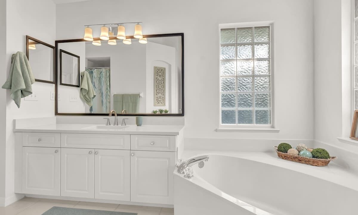 Photo of Bathroom in Sebastian Highlands