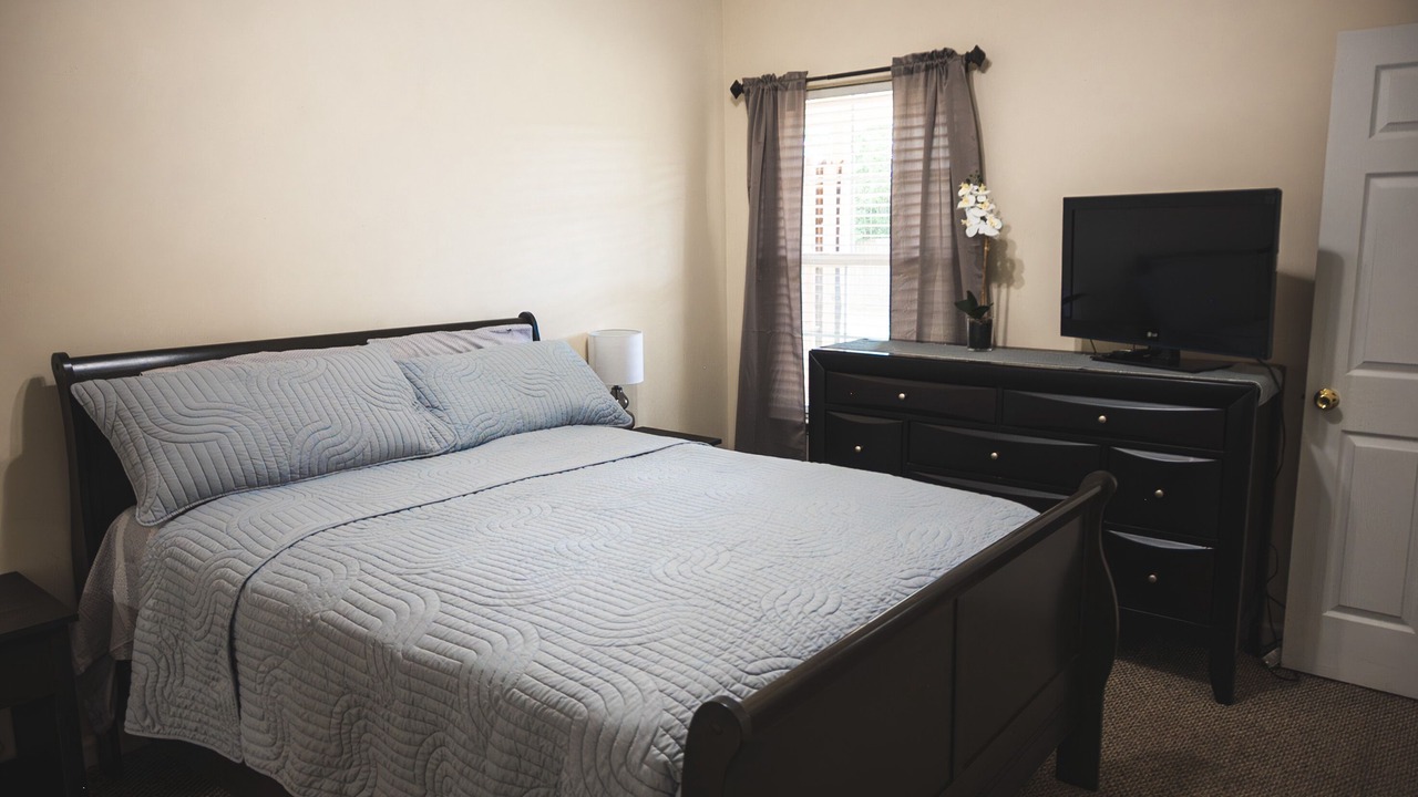 Photo of Bedroom in Centerville