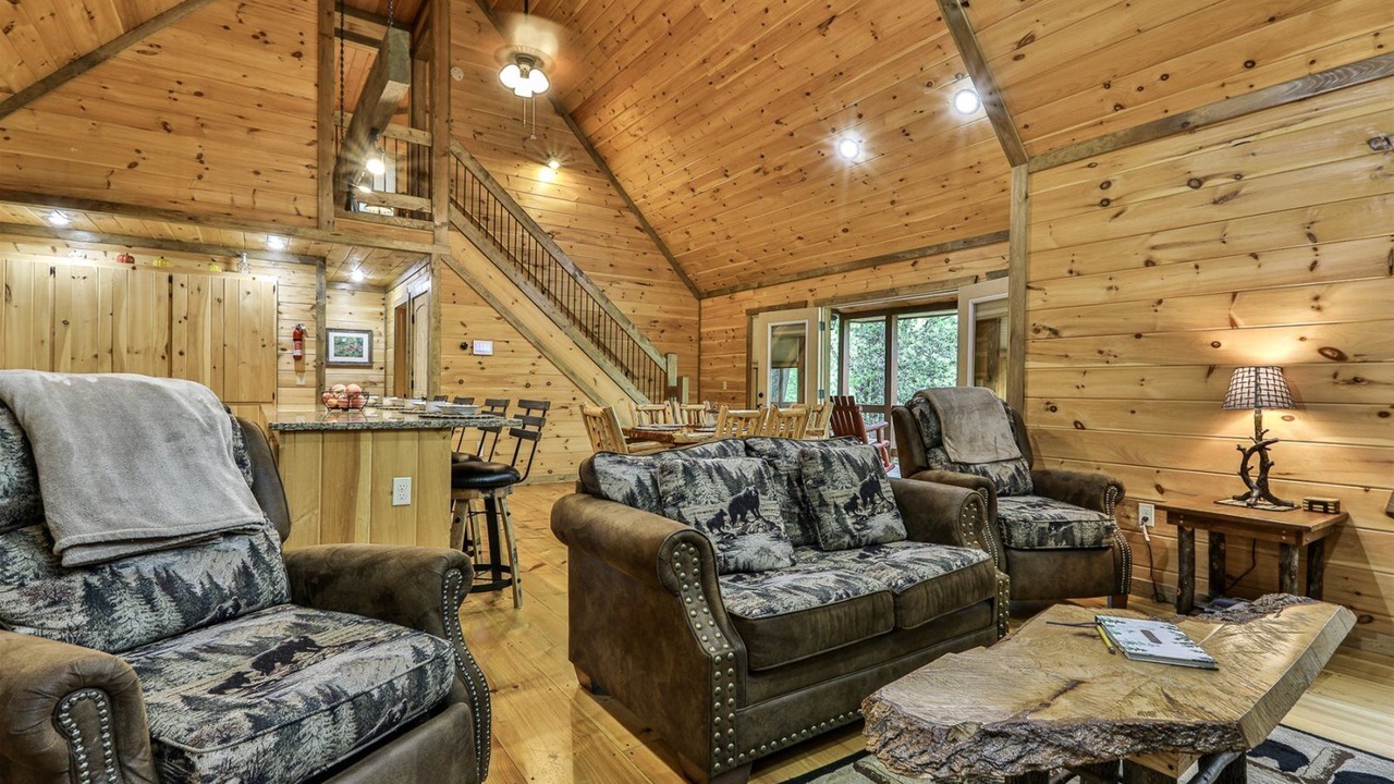 Photo of Bedroom in Cherry Log