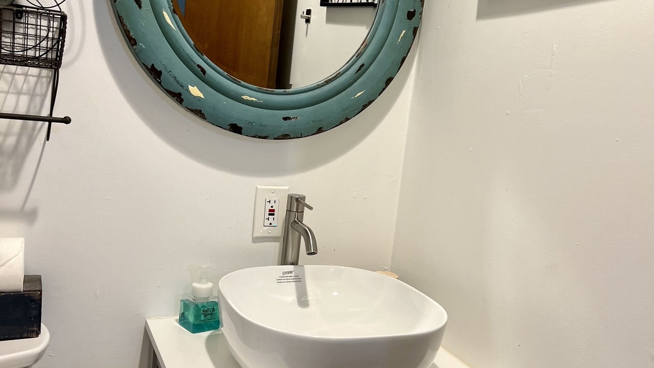 Photo of Bathroom in Valliant