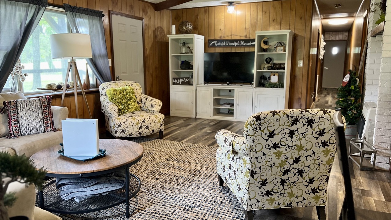 Photo of Livingroom in Valliant